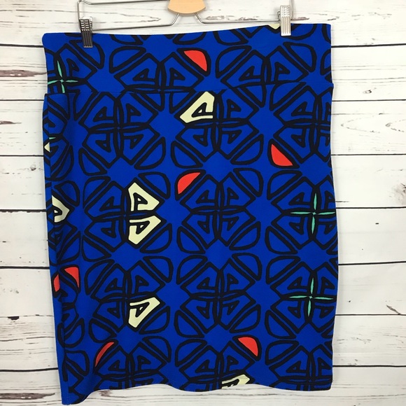 LuLaRoe Dresses & Skirts - LuLaRoe Cassie Blue Background Size 2XL